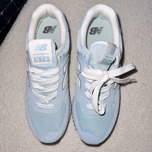 New Balance Sneakers